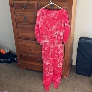 Sophia Vergara Women’s Red and White Tie Dye Onesie Size XXS NWT